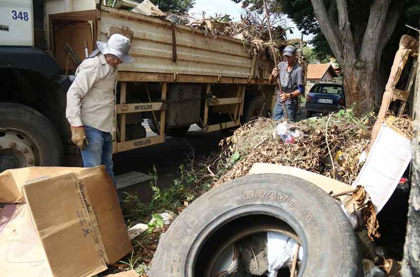 Mutirão contra a dengue retira 47 caminhões de lixo na região do Cubatão e Vila Ilze