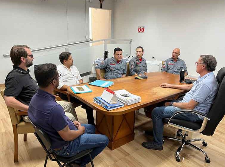 Regularização do GBVI é debatida entre Prefeito e comando do Corpo de Bombeiros