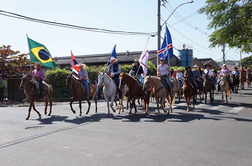 Festa do Cavalo da Apae terá “queima do alho” e muitas atrações