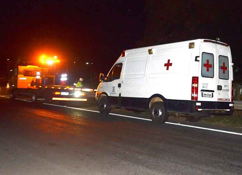 Ambulância cedida pela Prefeitura ao SAMU quebra na rodovia