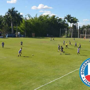 Corgo e França são os campeões do futebol da Recreativa