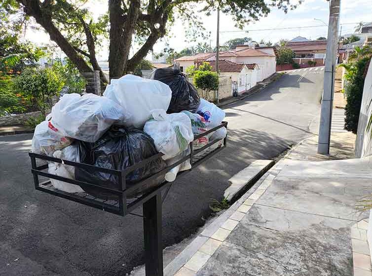 Gestão Toninho Bellini repete erros do lixo e problemas com coleta podem aumentar