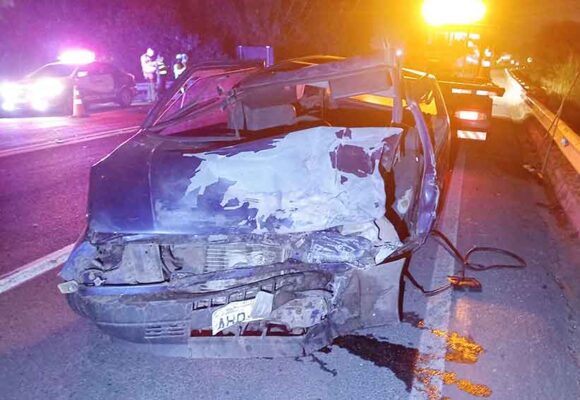 Homem não resiste e morre após colisão frontal na SP-352