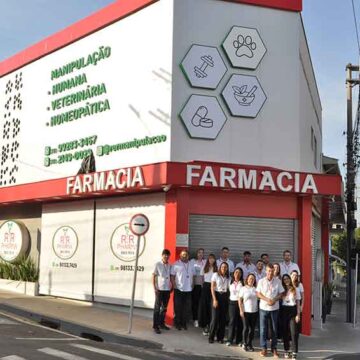 Farmácia do Ronaldo comemora oito anos com promoções; manipulação já está em atendimento