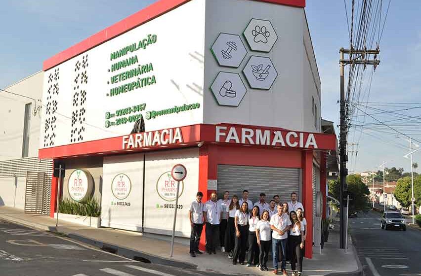 Farmácia do Ronaldo comemora oito anos com promoções; manipulação já está em atendimento