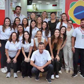 ‘Farmácia do Ronaldo’ celebra 9 anos de história e o sucesso absoluto da manipulação