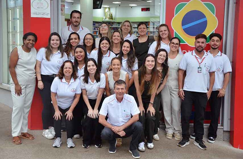 ‘Farmácia do Ronaldo’ celebra 9 anos de história e o sucesso absoluto da manipulação